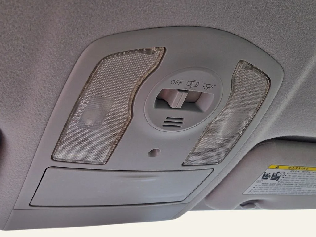 Used 2015 Silver Toyota Two image 31