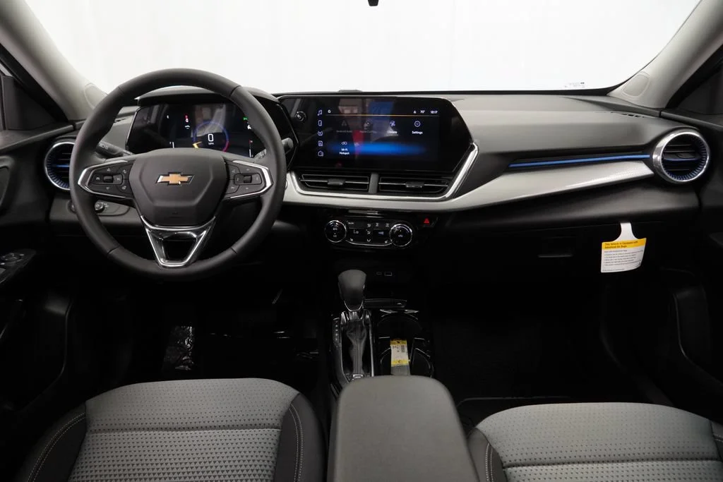 New 2026 Summit White Chevrolet LT image 7