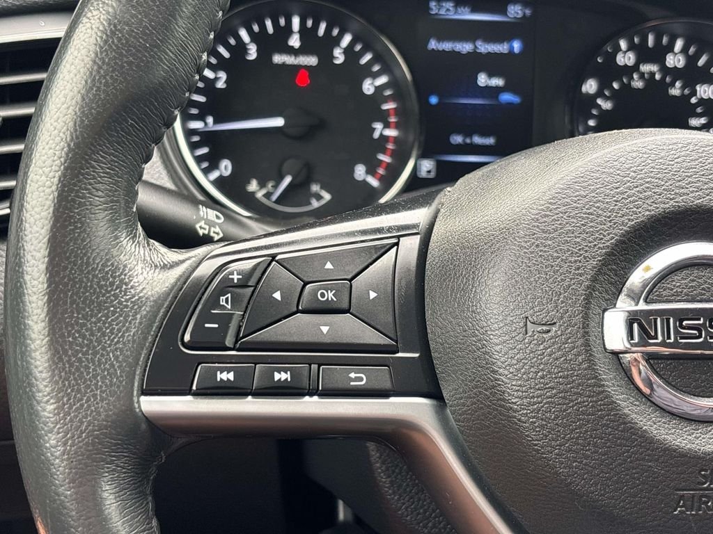 Used 2017 White Nissan SV image 15