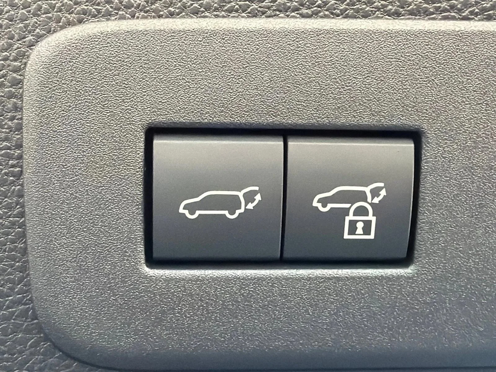 New 2027 Wind Chill Pearl Toyota Land Cruiser image 19