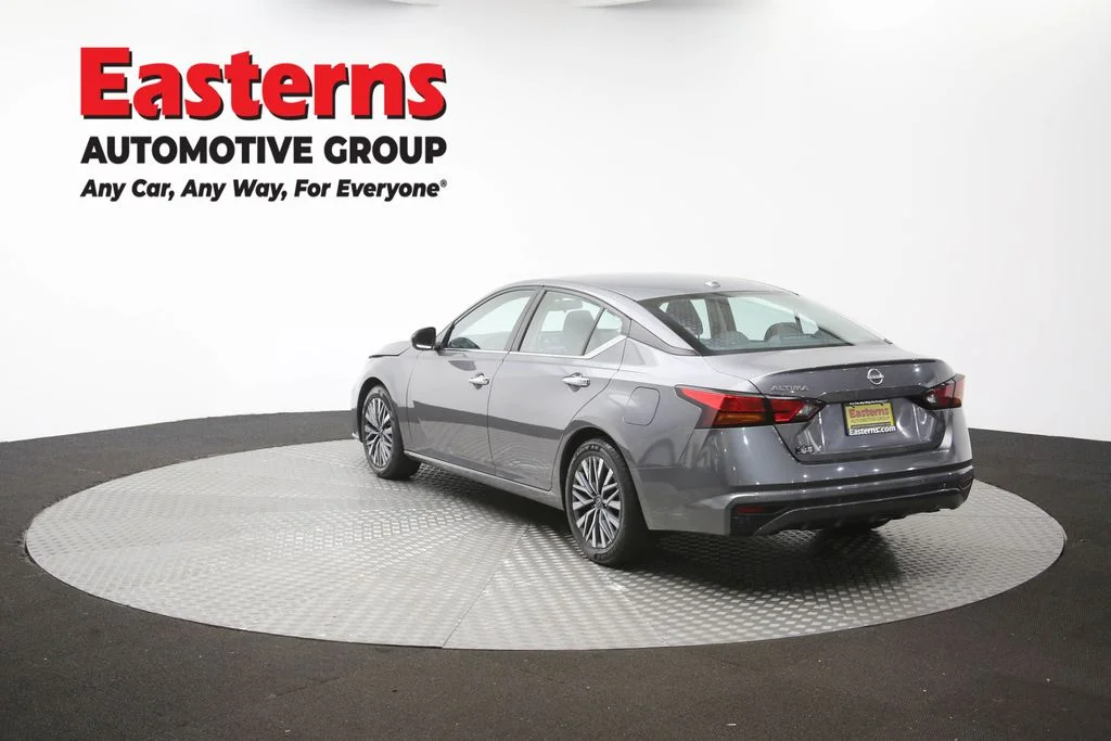 Used 2025 Gray Nissan 2.5 SV image 64
