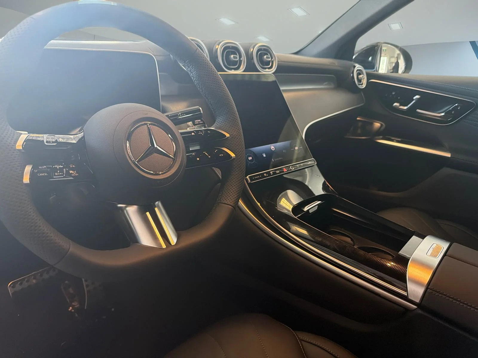 New 2026 Black Mercedes-Benz GLC 350e 4MATIC SUV image 10