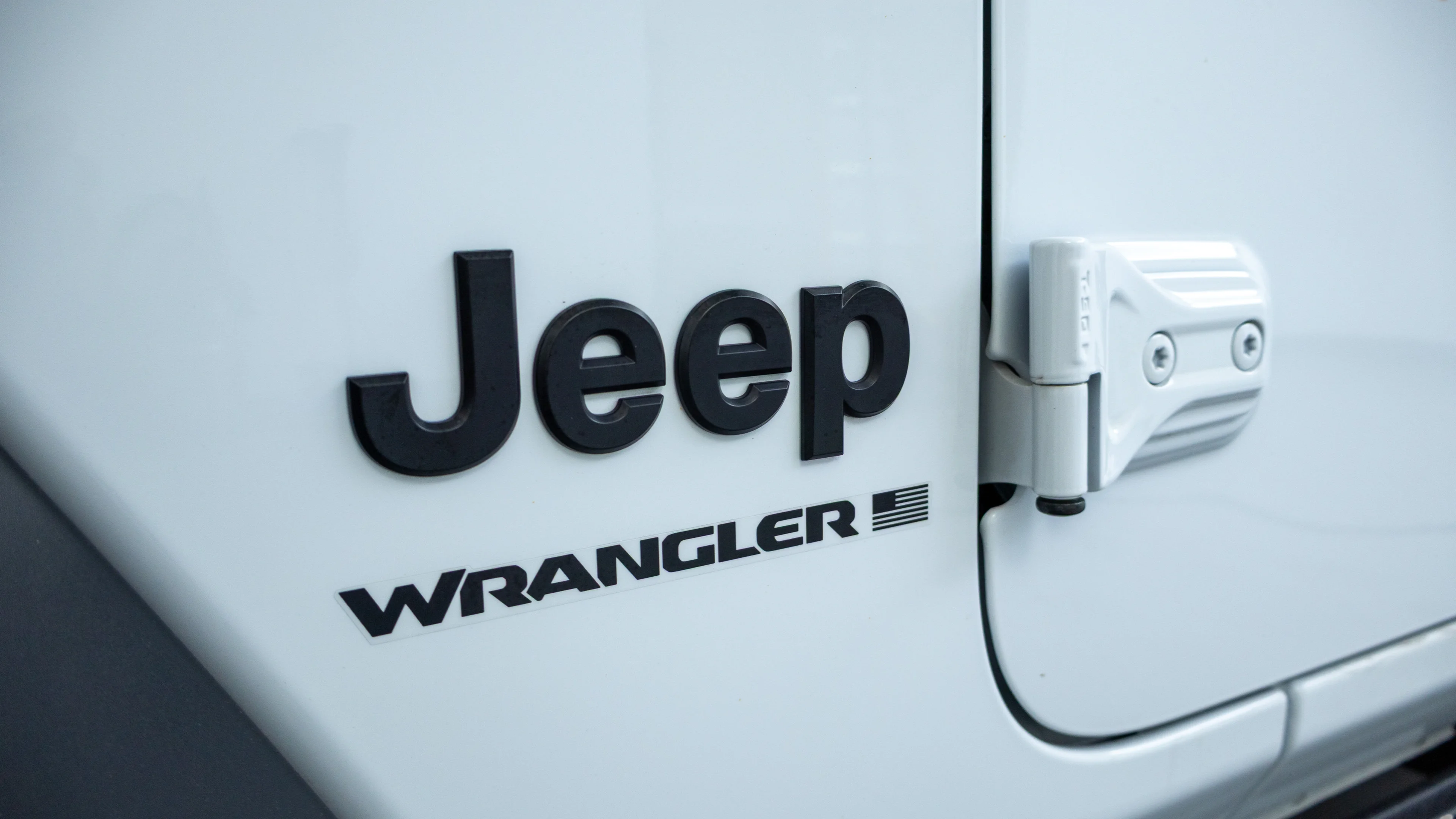 Used 2024 Bright White Clearcoat Jeep Sport image 25