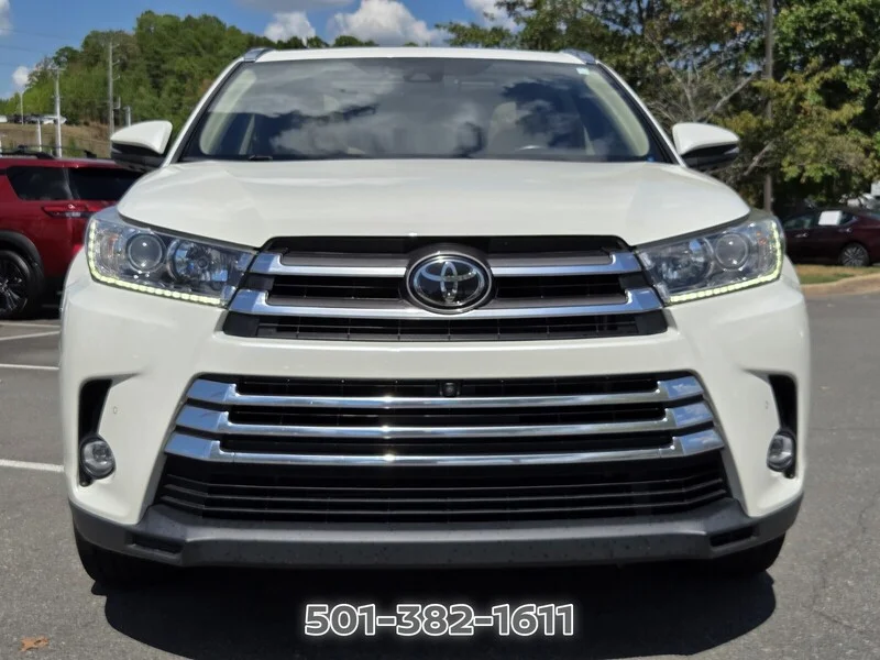 Used 2019 Blizzard Pearl TOYOTA LIMITED V6 FWD image 8