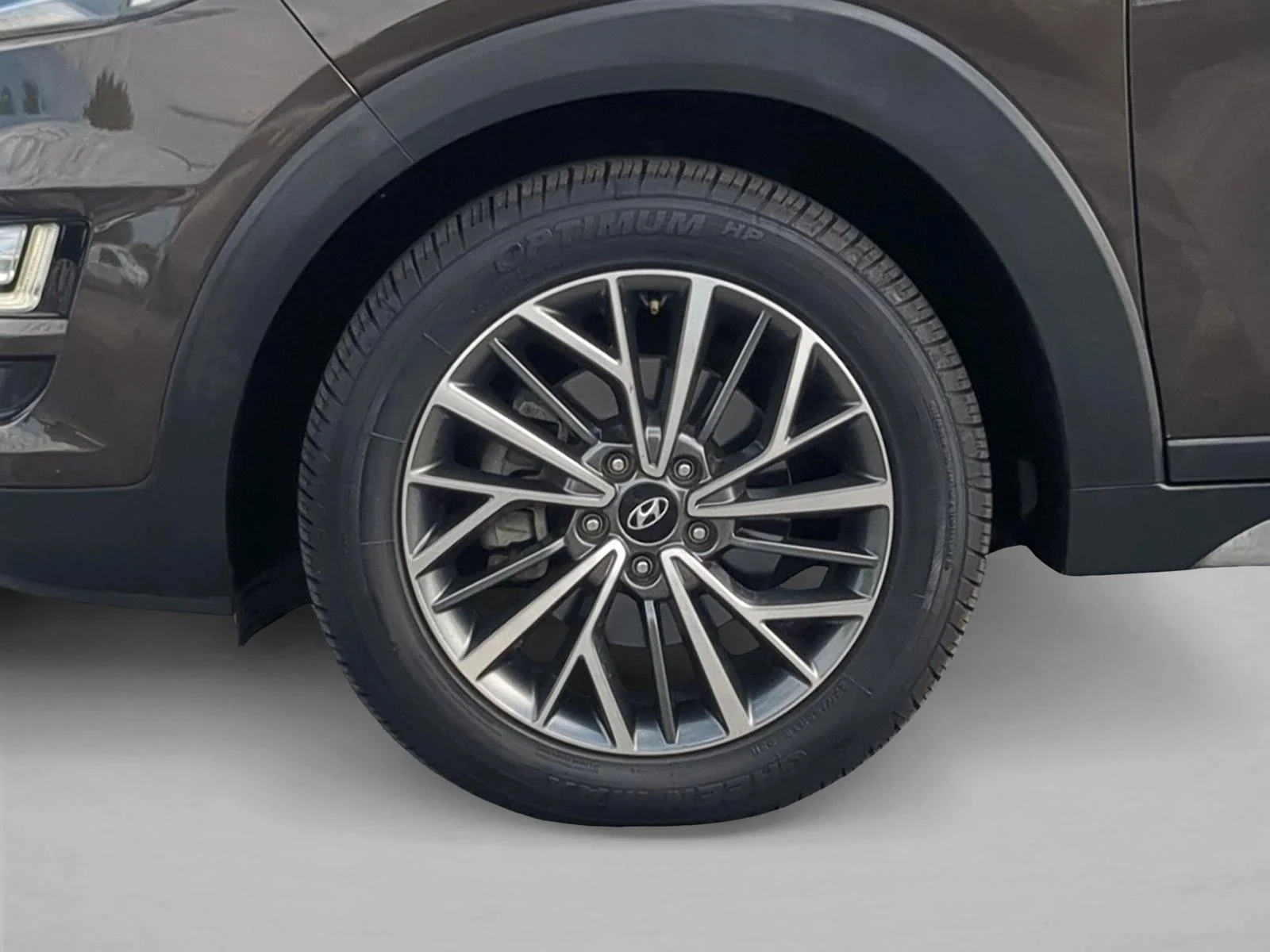 Used 2019 Sage Brown Hyundai Limited image 21