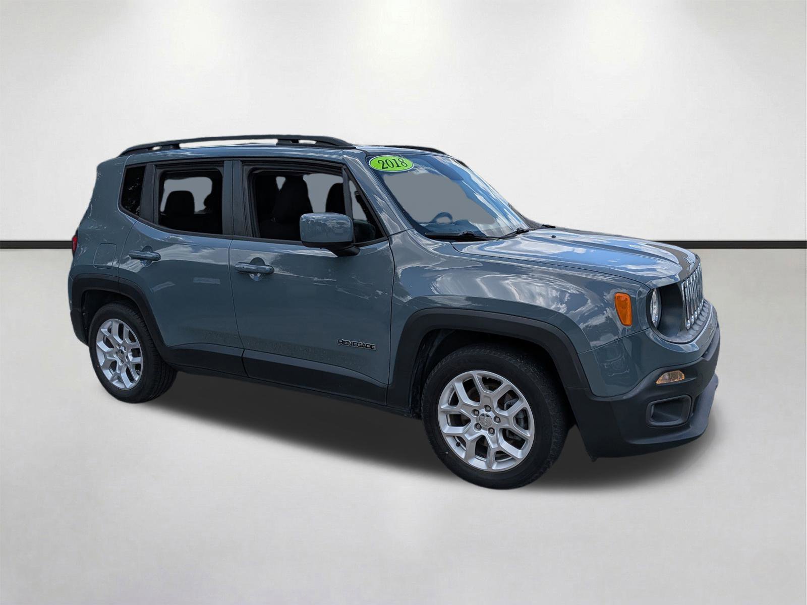 Used 2018 Anvil Jeep Latitude image 2