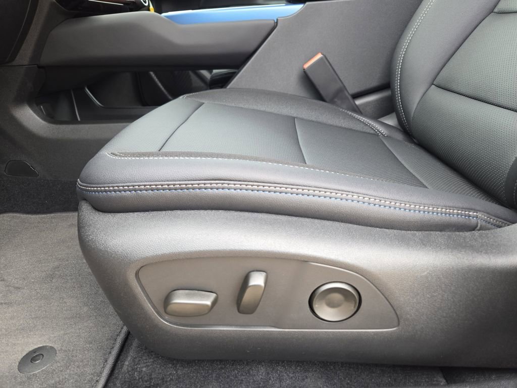 2026 Chevrolet Equinox EV 2LT - Photo 13