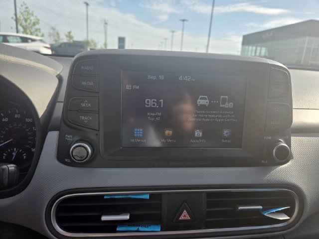 Used 2019 White Hyundai SEL image 19