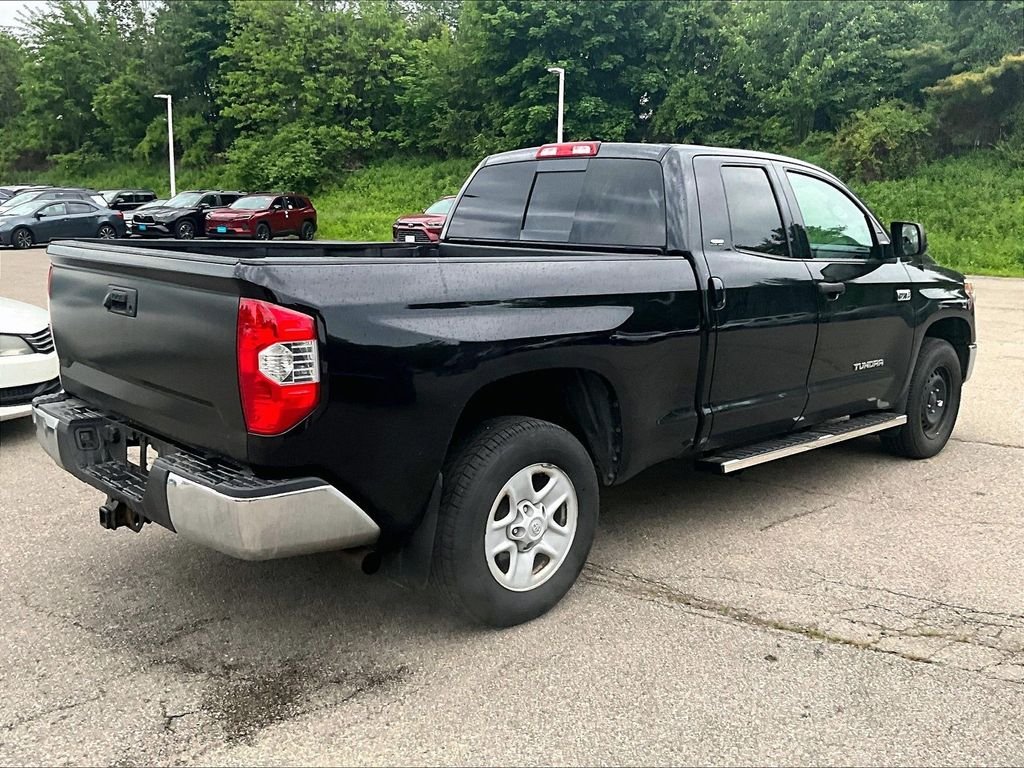 Certified Used 2018 Black Toyota SR5 image 6