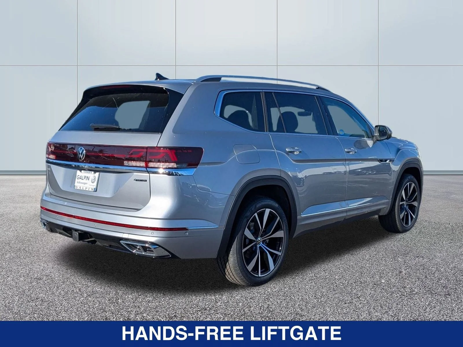 New 2026 Silver Mist Metallic Volkswagen 2.0T SEL Premium R-Line image 5