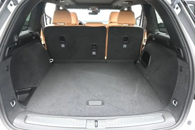New 2026 Bright White Clear-Coat Exterior Paint Jeep Summit image 24