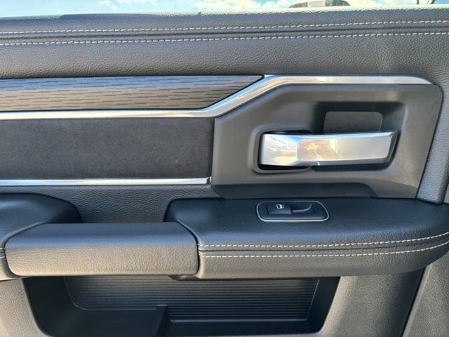 2024 RAM Ram 3500 Pickup Laramie - Photo 18