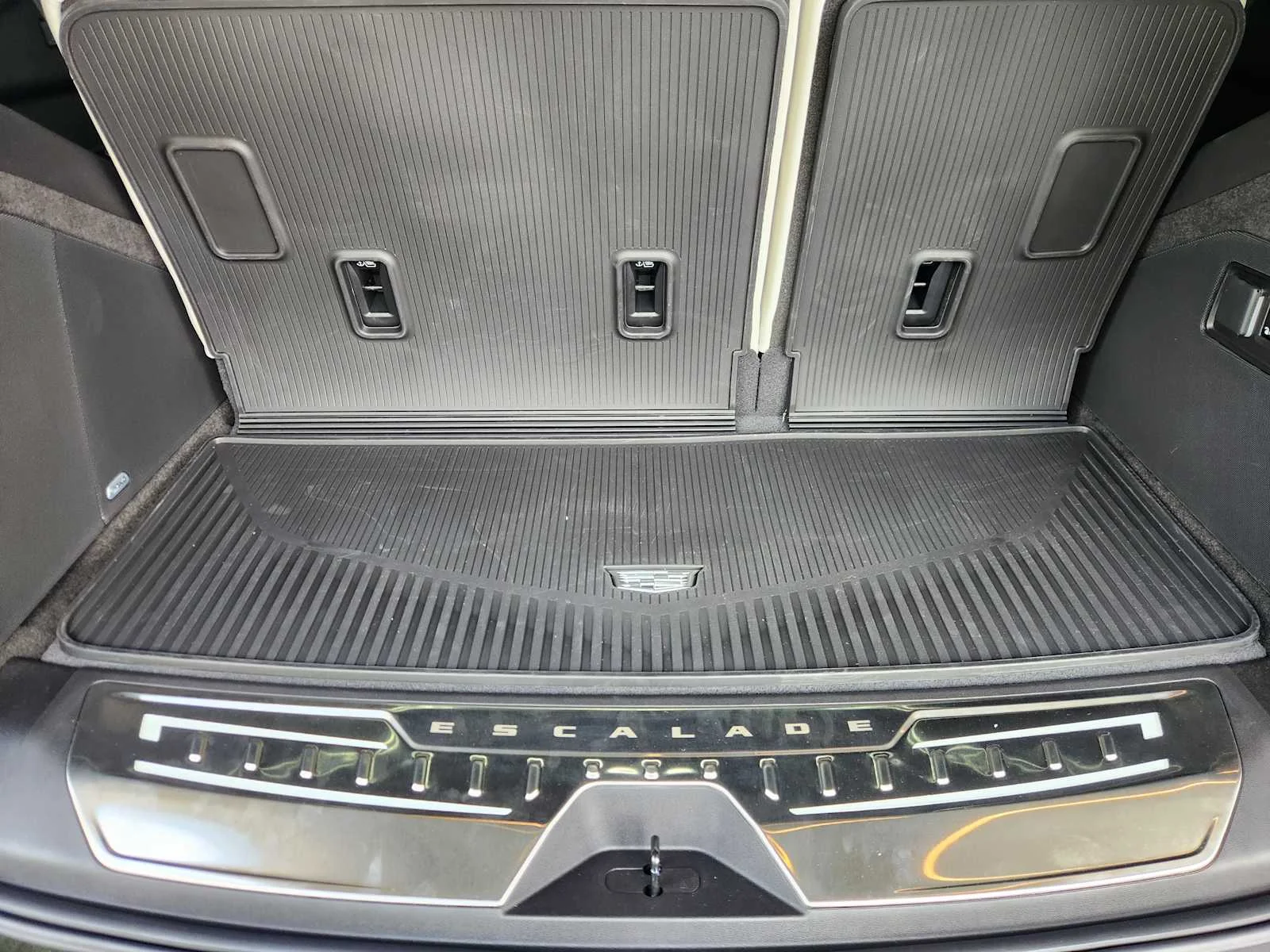 2026 Cadillac Escalade Platinum Sport - Photo 24