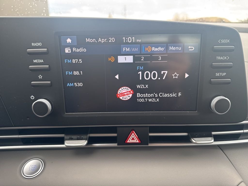 2025 Hyundai Elantra SEL - Photo 22