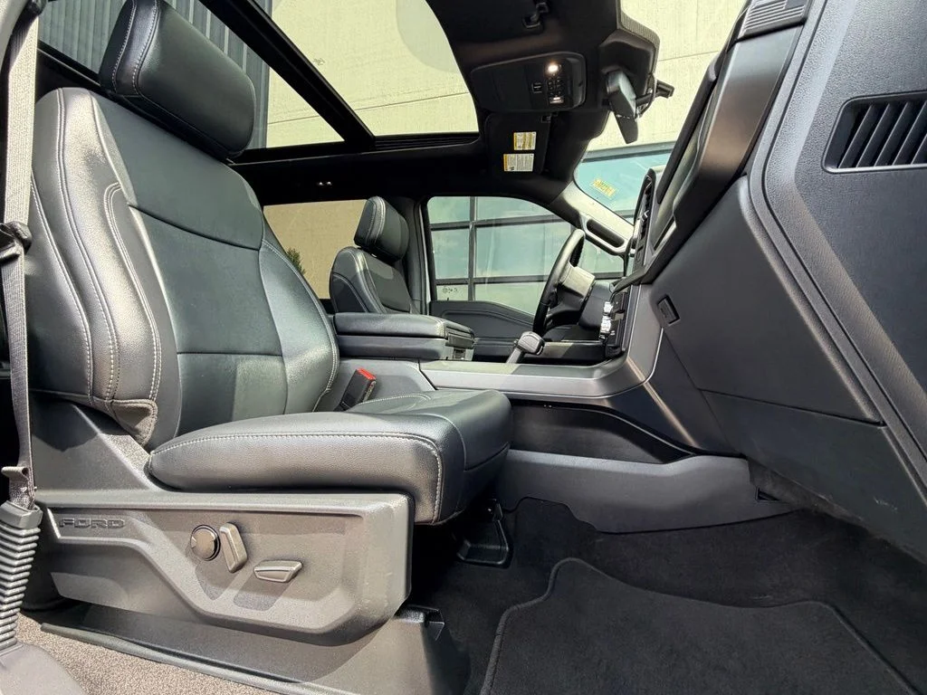 Used 2024 Gray Ford XLT image 18