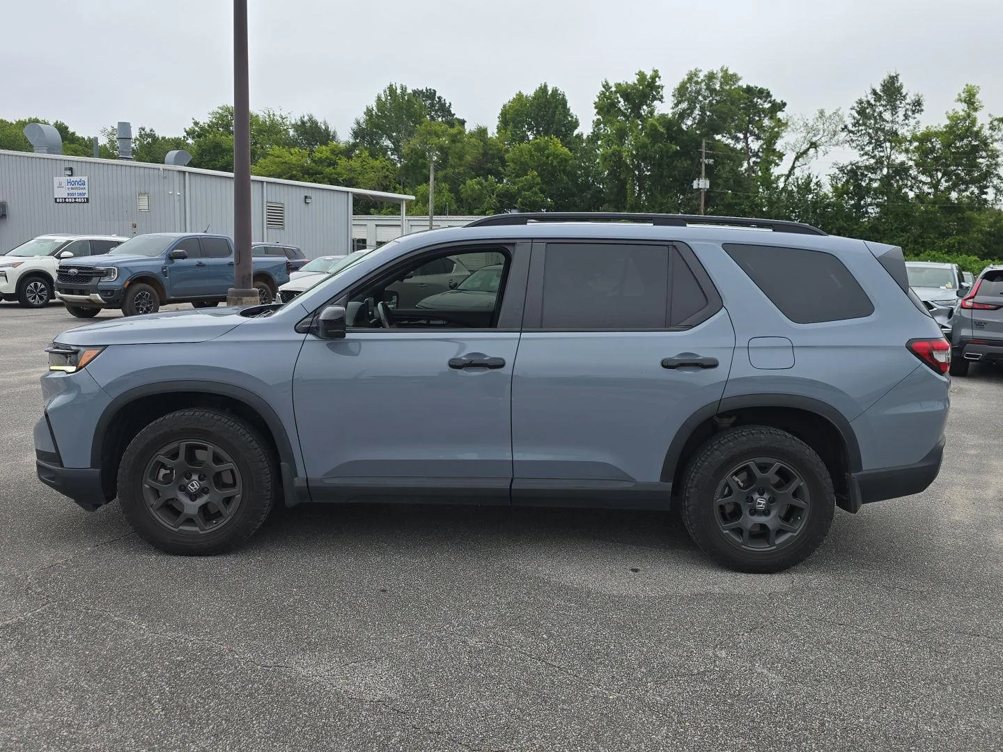 Used 2023 Sonic Gray Pearl Honda TrailSport image 9