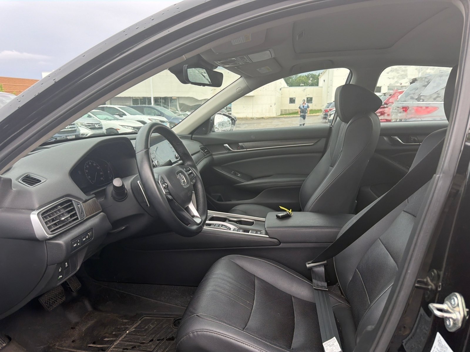 Used 2019 Crystal Black Pearl Honda Touring image 26