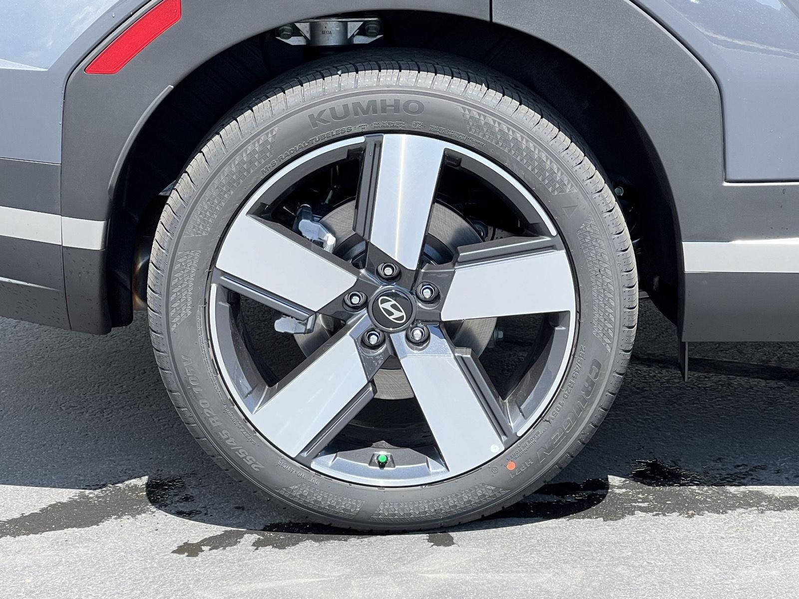 New 2026 Ecotronic Gray Hyundai Limited 6P image 15