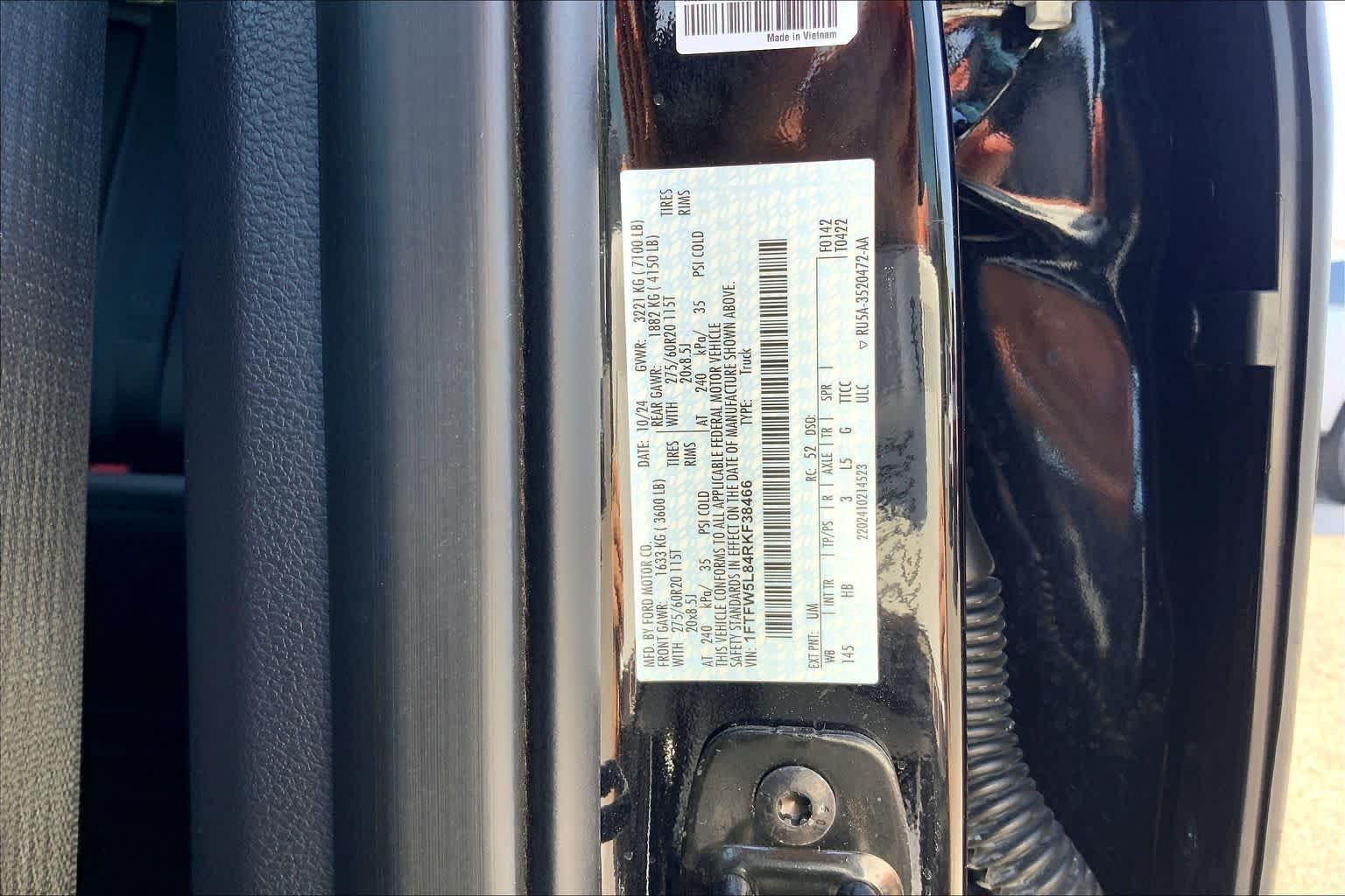 Used 2024 Agate Black Ford LARIAT image 37