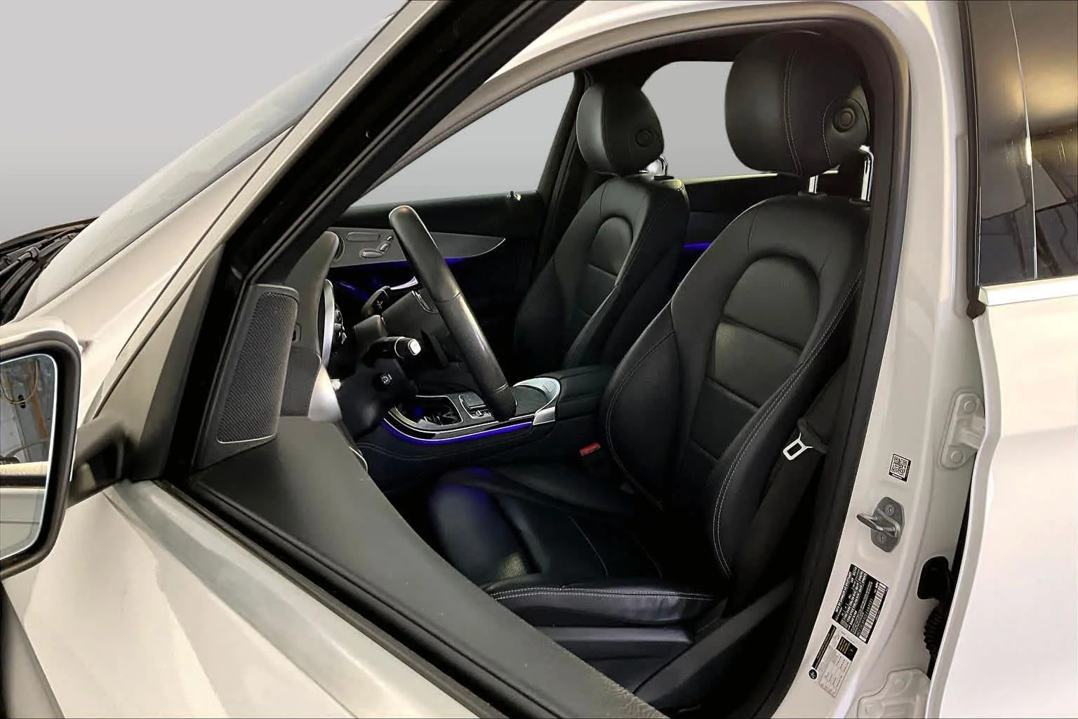 Used 2020 Polar White Mercedes-Benz GLC 300 image 9