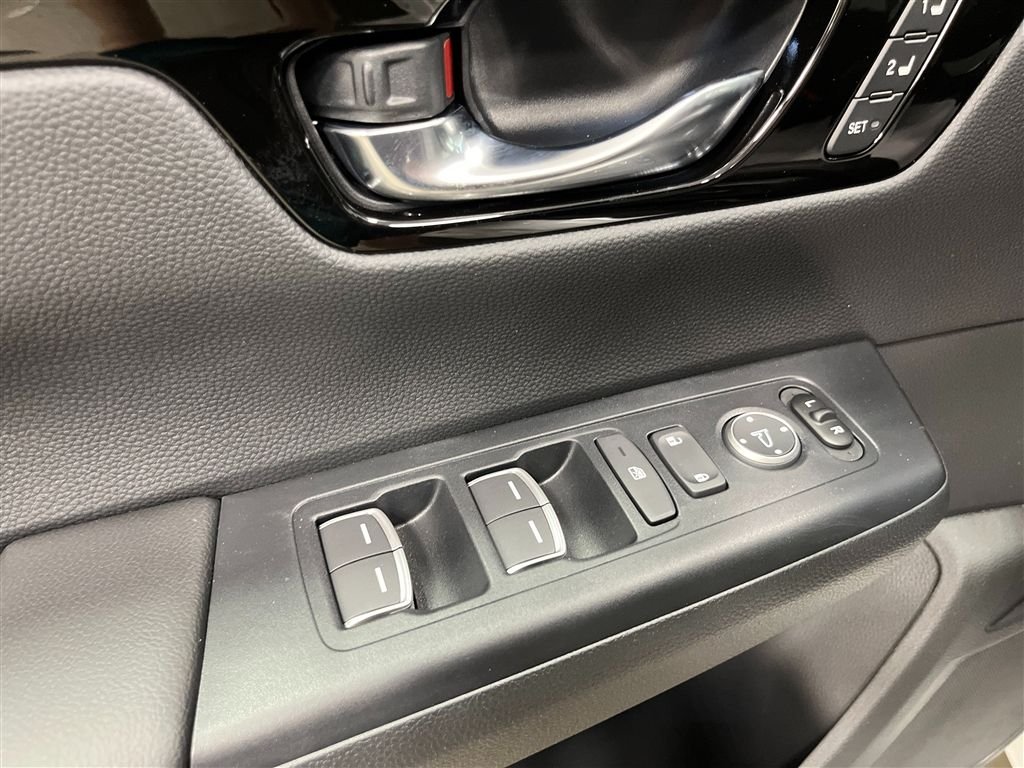 New 2026 Meteorite Gray Metallic Honda AWD Sport Touring Hybrid image 13