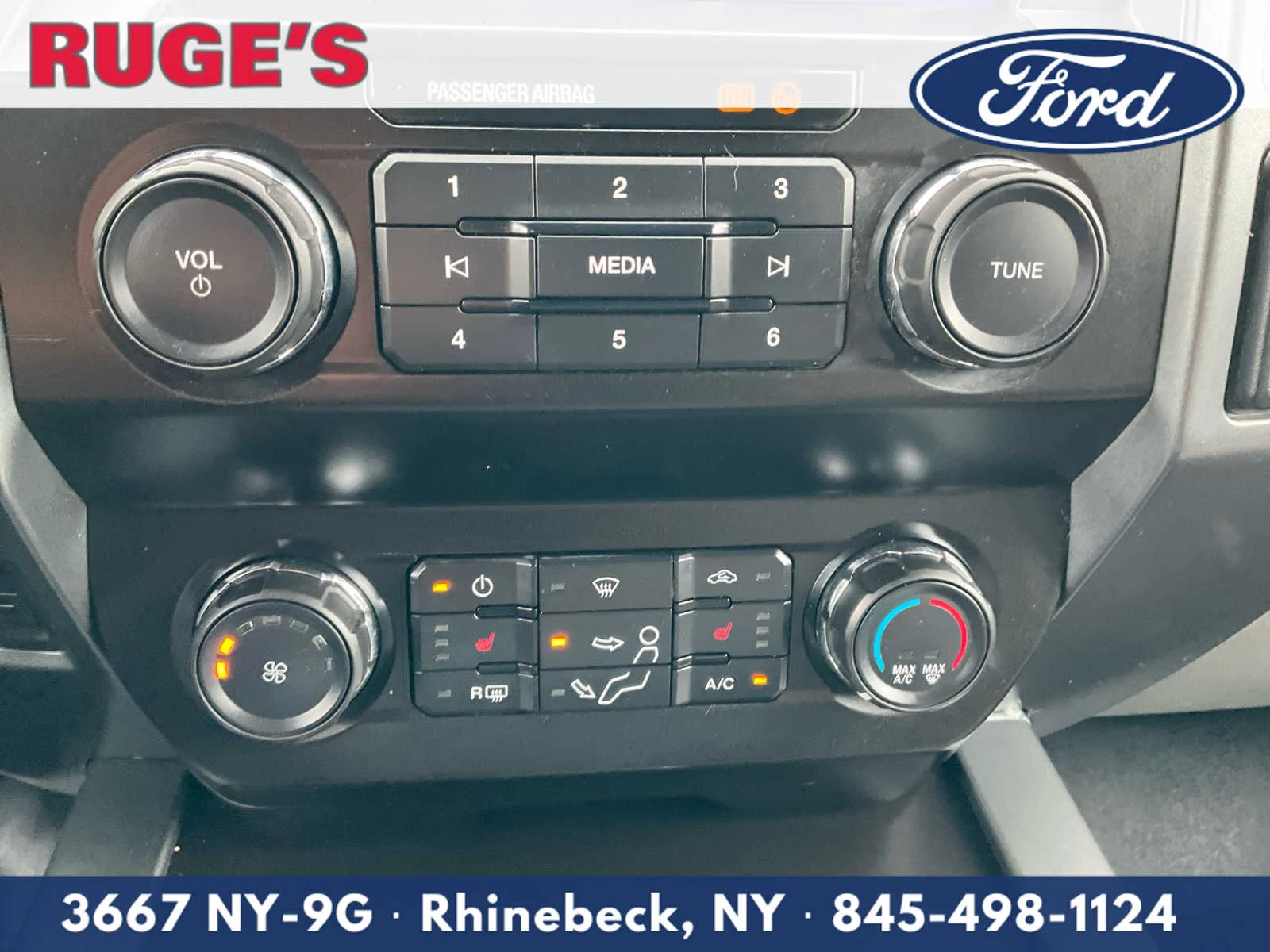 Used 2022 Iconic Silver Ford XLT image 27