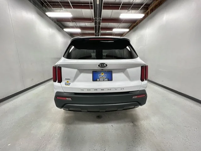 2021 Kia Sorento LX - Photo 7