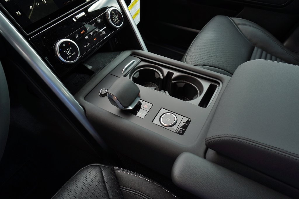 New 2026 Fuji White Land Rover S image 26
