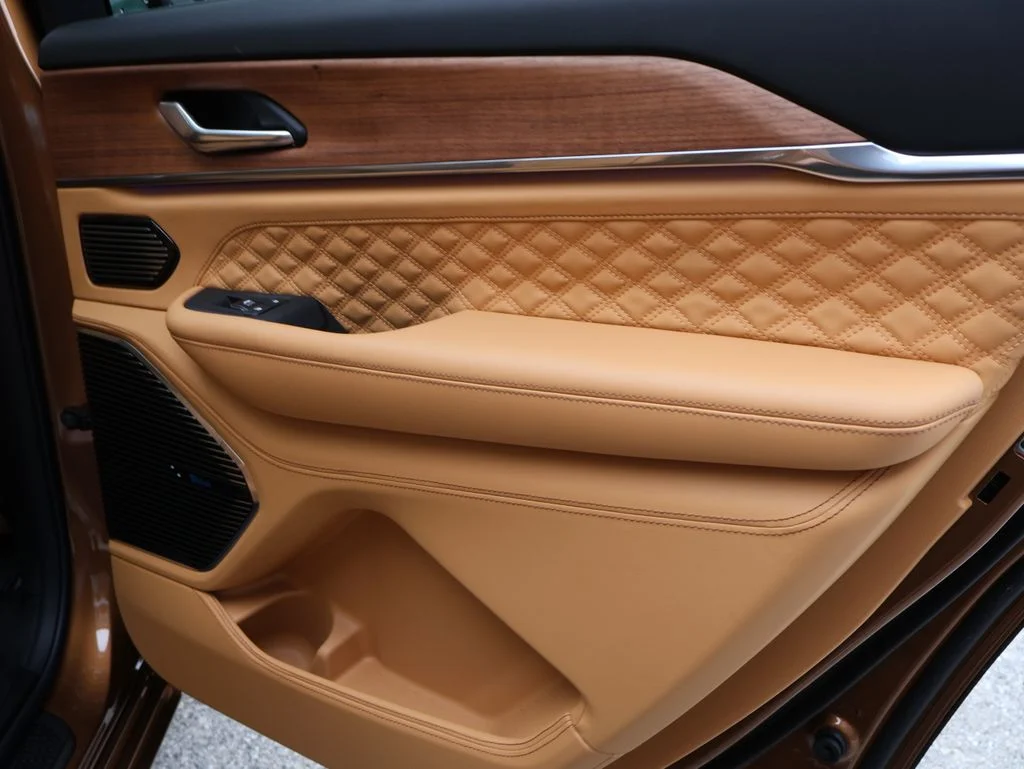New 2026 Copper Shino Metallic Clear-Coat Exterior Paint Jeep Summit image 11