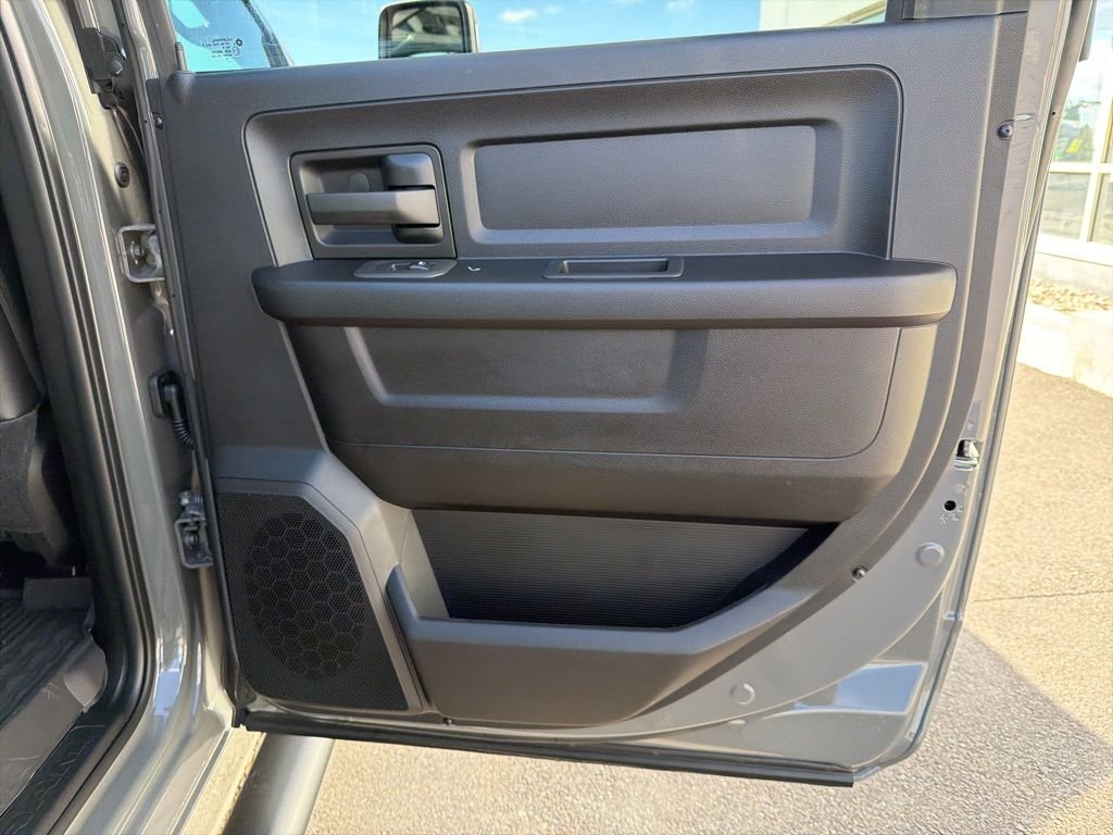 New 2026 Ceramic Gray Clearcoat RAM Tradesman image 34