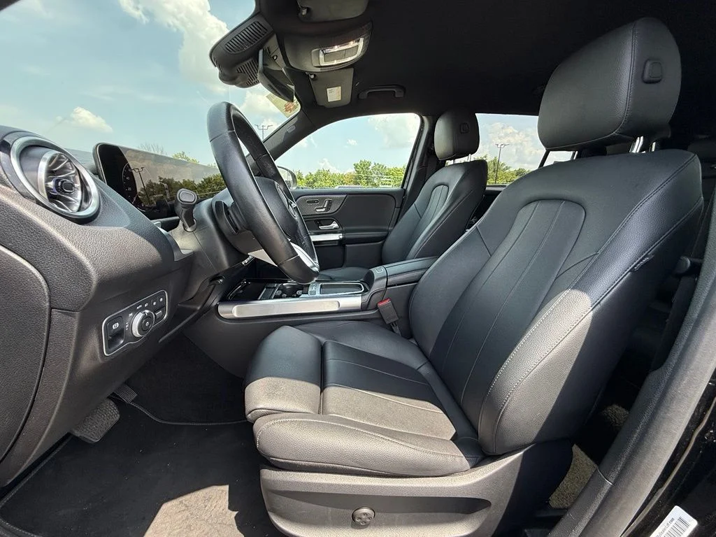 Used 2024 Black Mercedes-Benz GLB 250 image 22