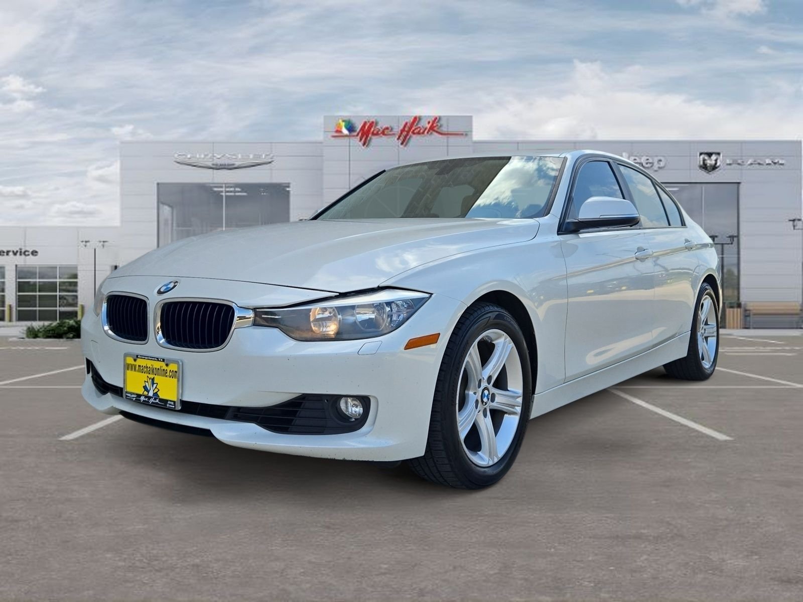 Used 2014 White BMW 328i image 1
