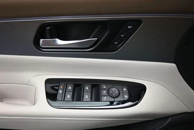 New 2026 Scarlet Ember Tintcoat Nissan Platinum image 17