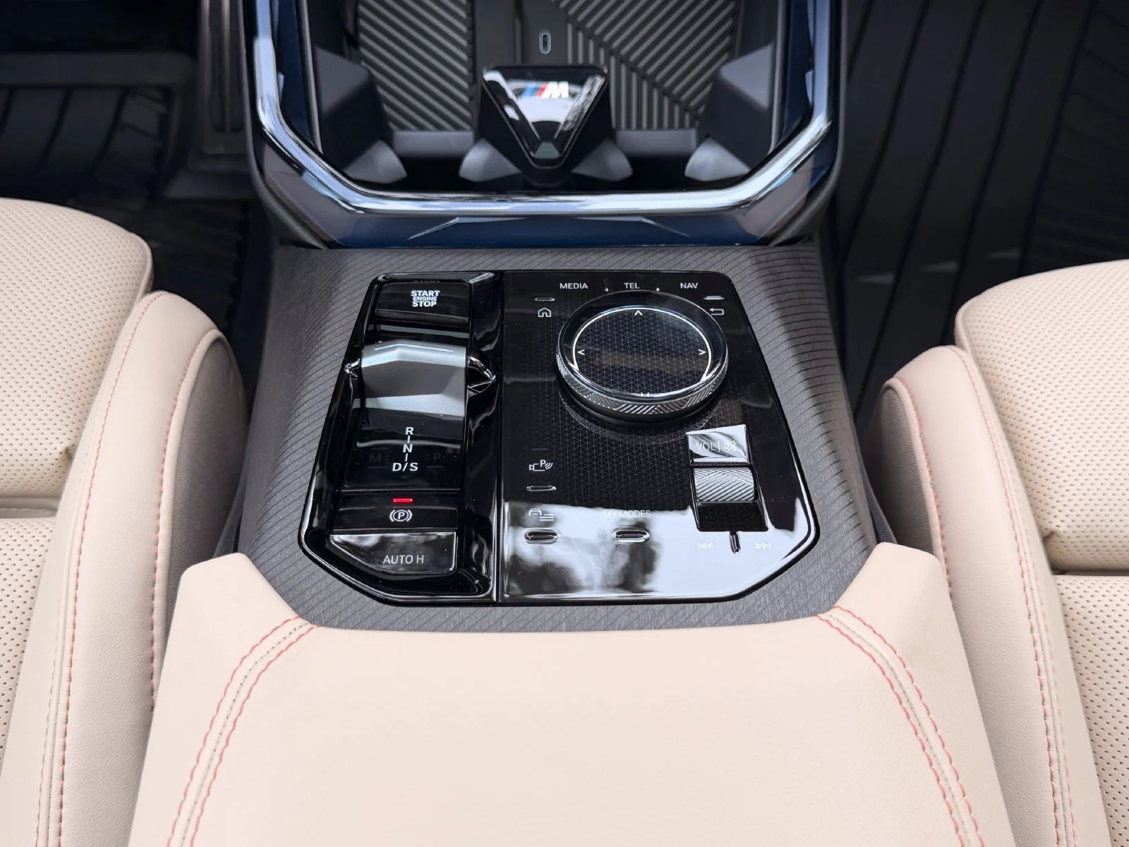 New 2026 Alpine White BMW M50 xDrive image 21