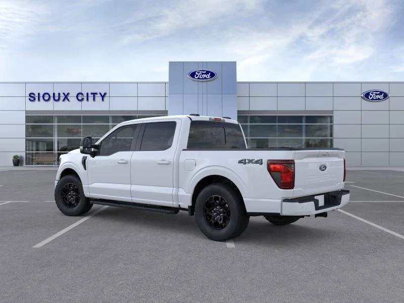 New 2026 Oxford White Ford XLT image 4