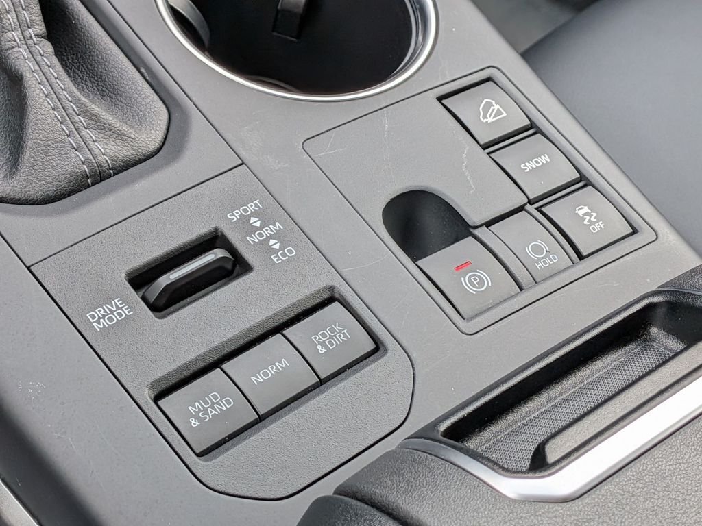 Used 2026  Toyota XLE image 30