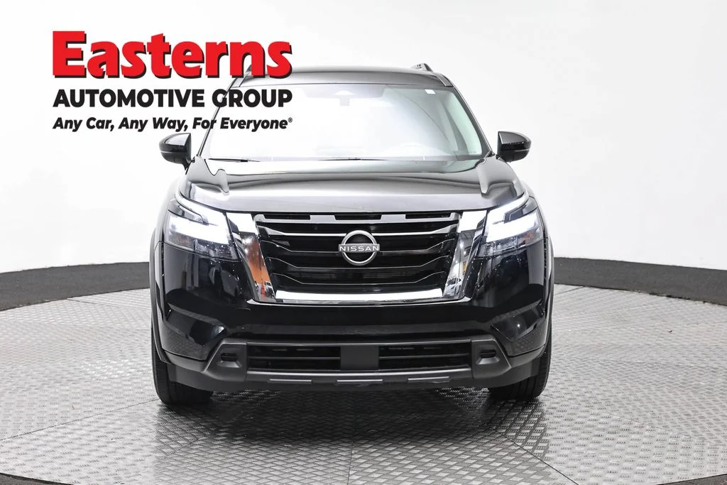 Used 2025 Black Nissan SV image 2