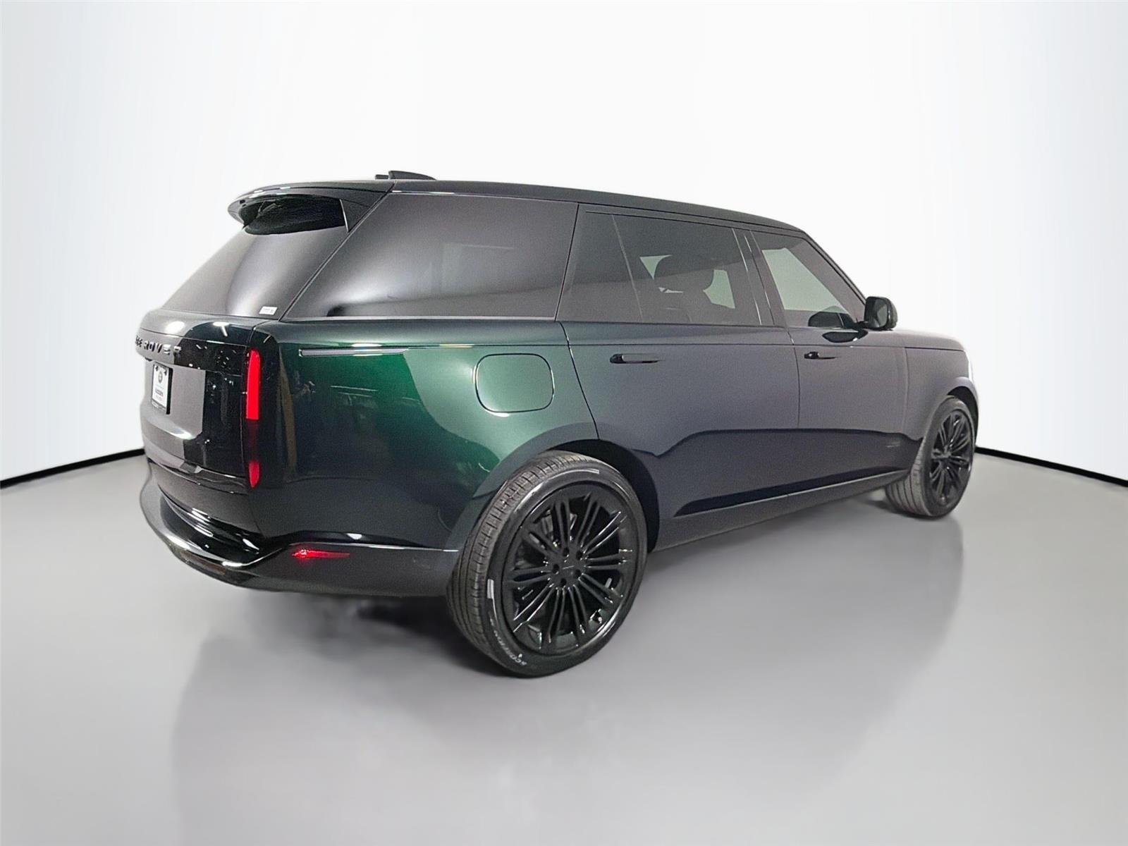 New 2026 British Racing Green LAND ROVER Autobiography image 5