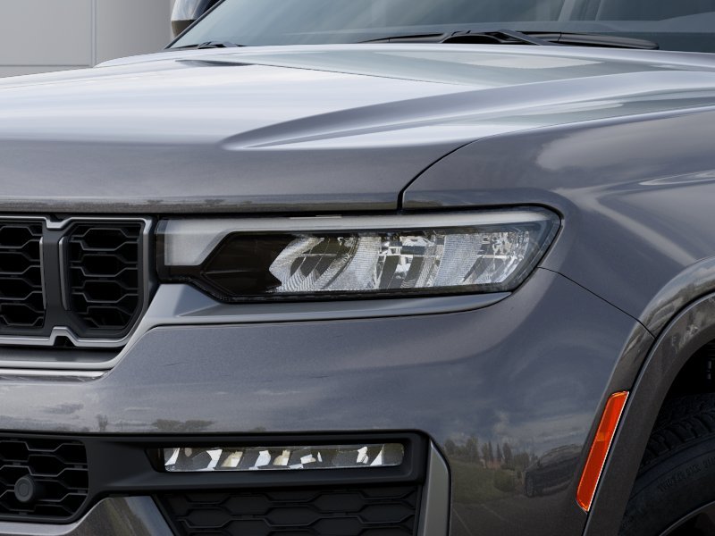New 2026 Baltic Gray Metallic Clear-Coat Exterior Paint Jeep Limited image 36