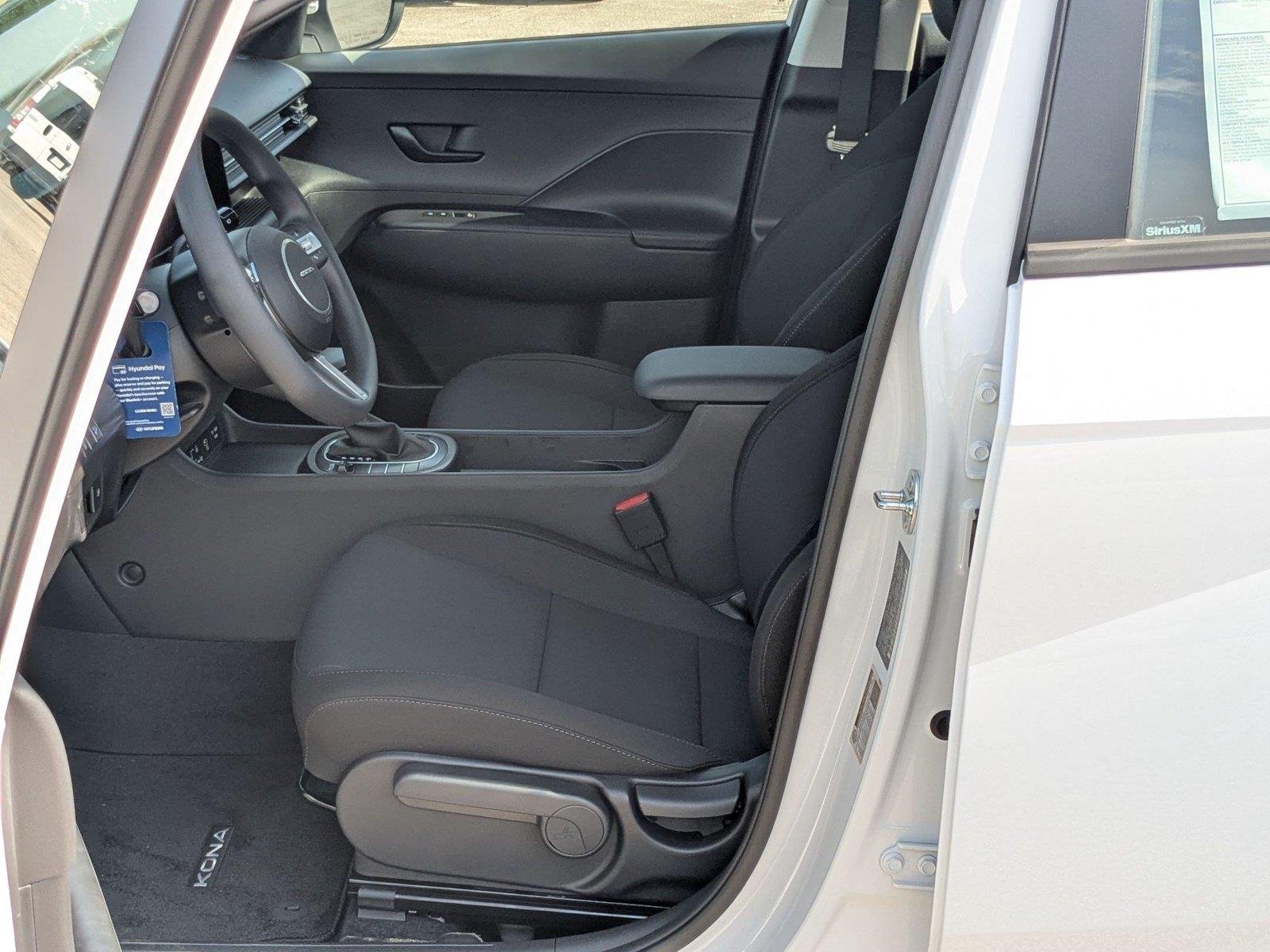 New 2027 Atlas White Hyundai SE image 11