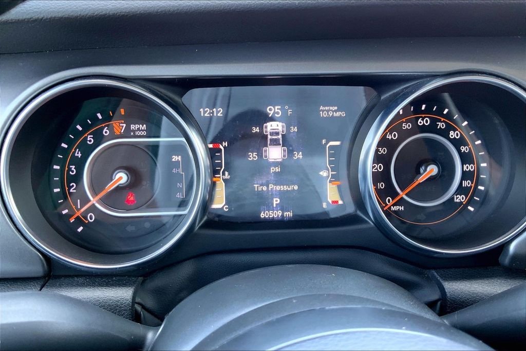 Used 2023 Gray Jeep Sport S image 14