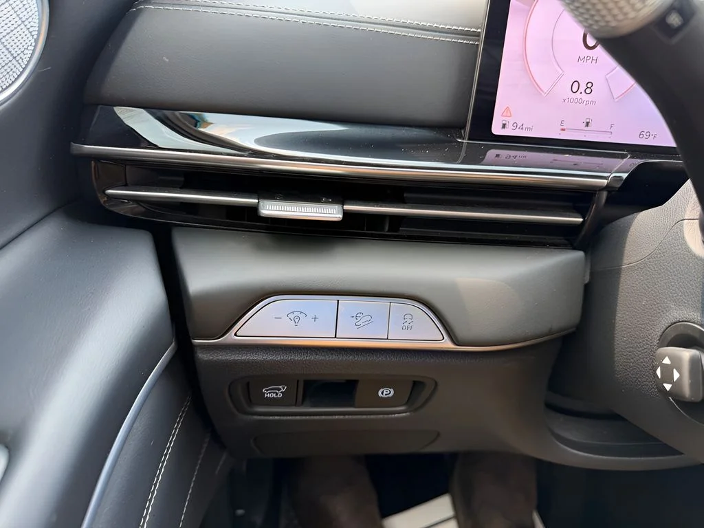 Used 2025 Gray Genesis 2.5T image 21