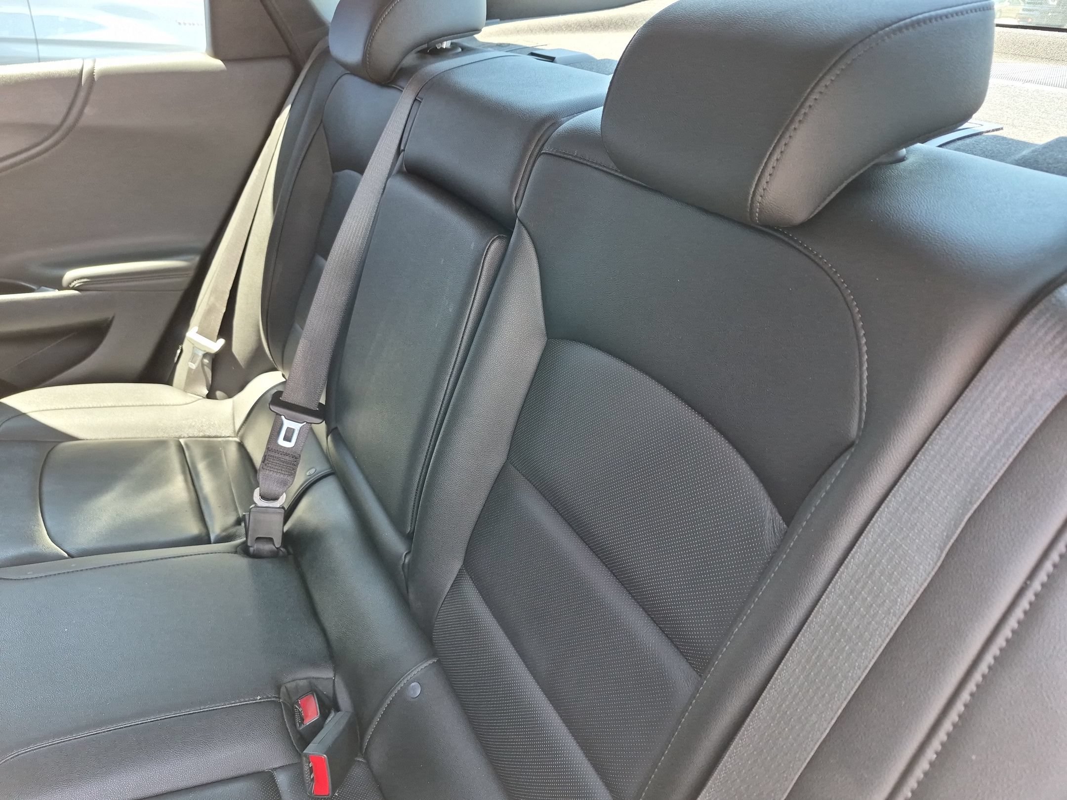 Used 2024 Summit White Chevrolet 2LT image 29