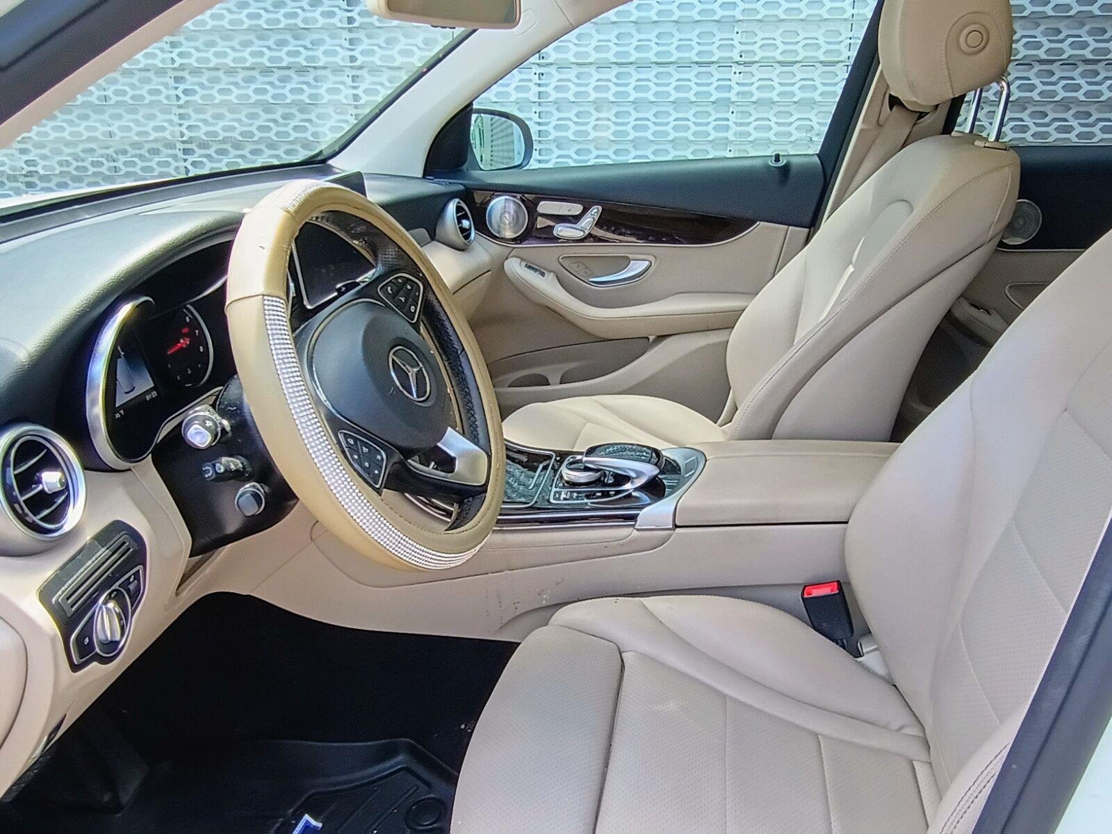 Used 2018 Polar White Mercedes-Benz GLC 300 image 4