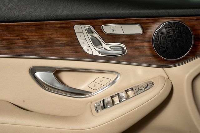 2022 Mercedes-Benz GLC GLC300 - Photo 52