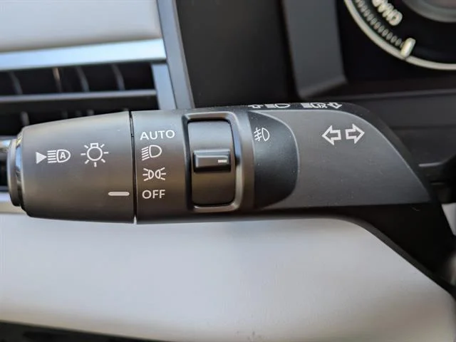 2025 Mitsubishi Outlander Plug-in Hybrid SEL - Photo 28