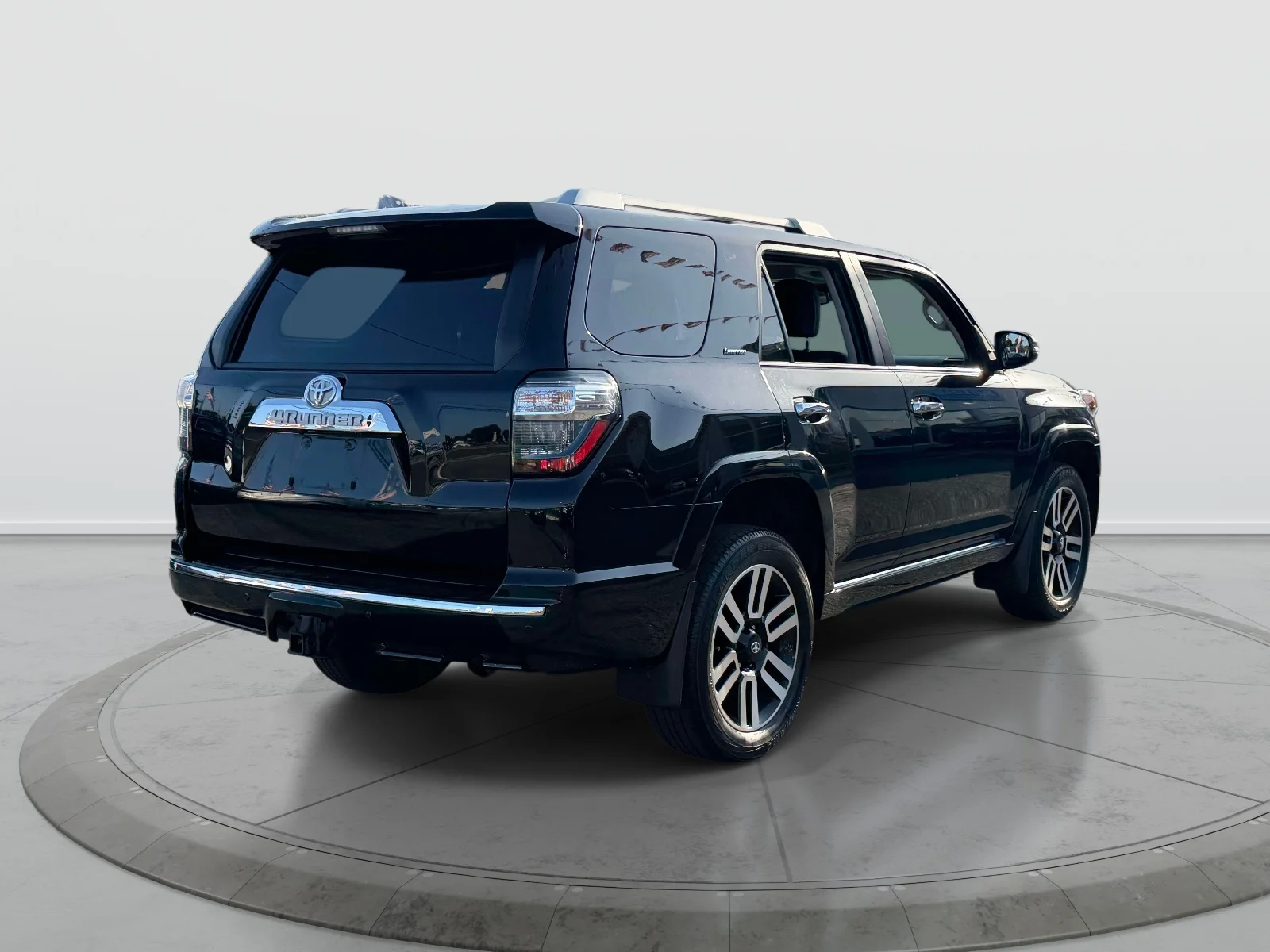 2022 Toyota 4Runner Limited - Photo 6