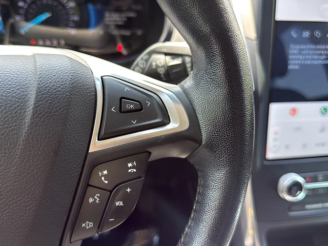 Used 2022 Silver Ford Titanium image 12