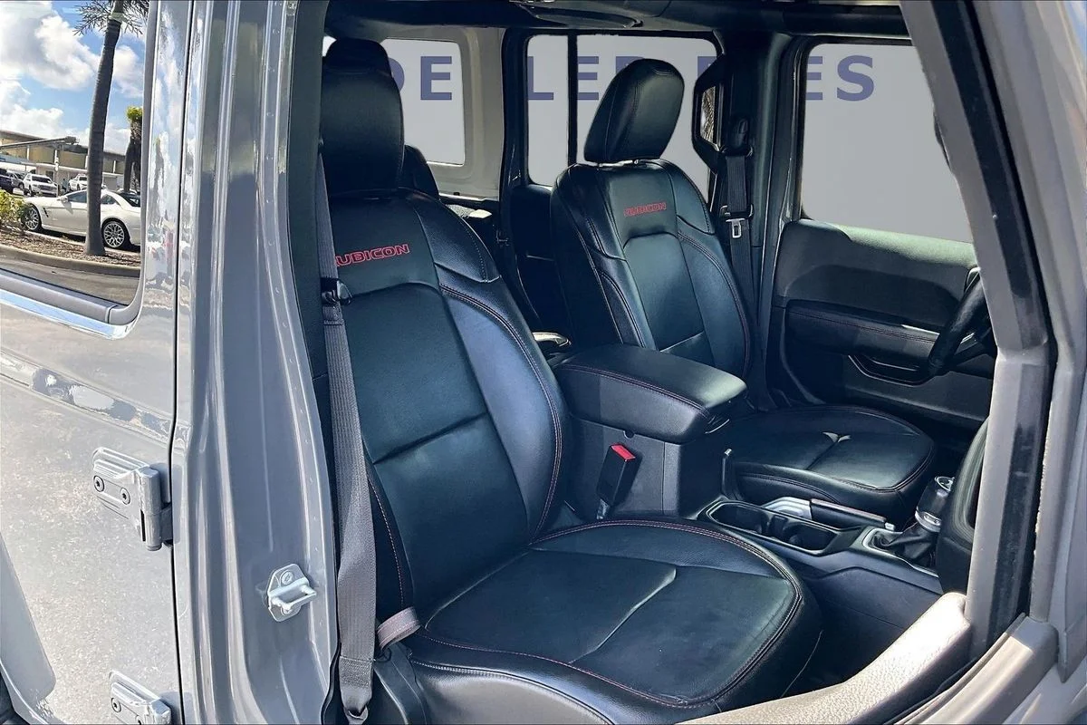 Used 2020  Jeep Rubicon 4x4 image 29