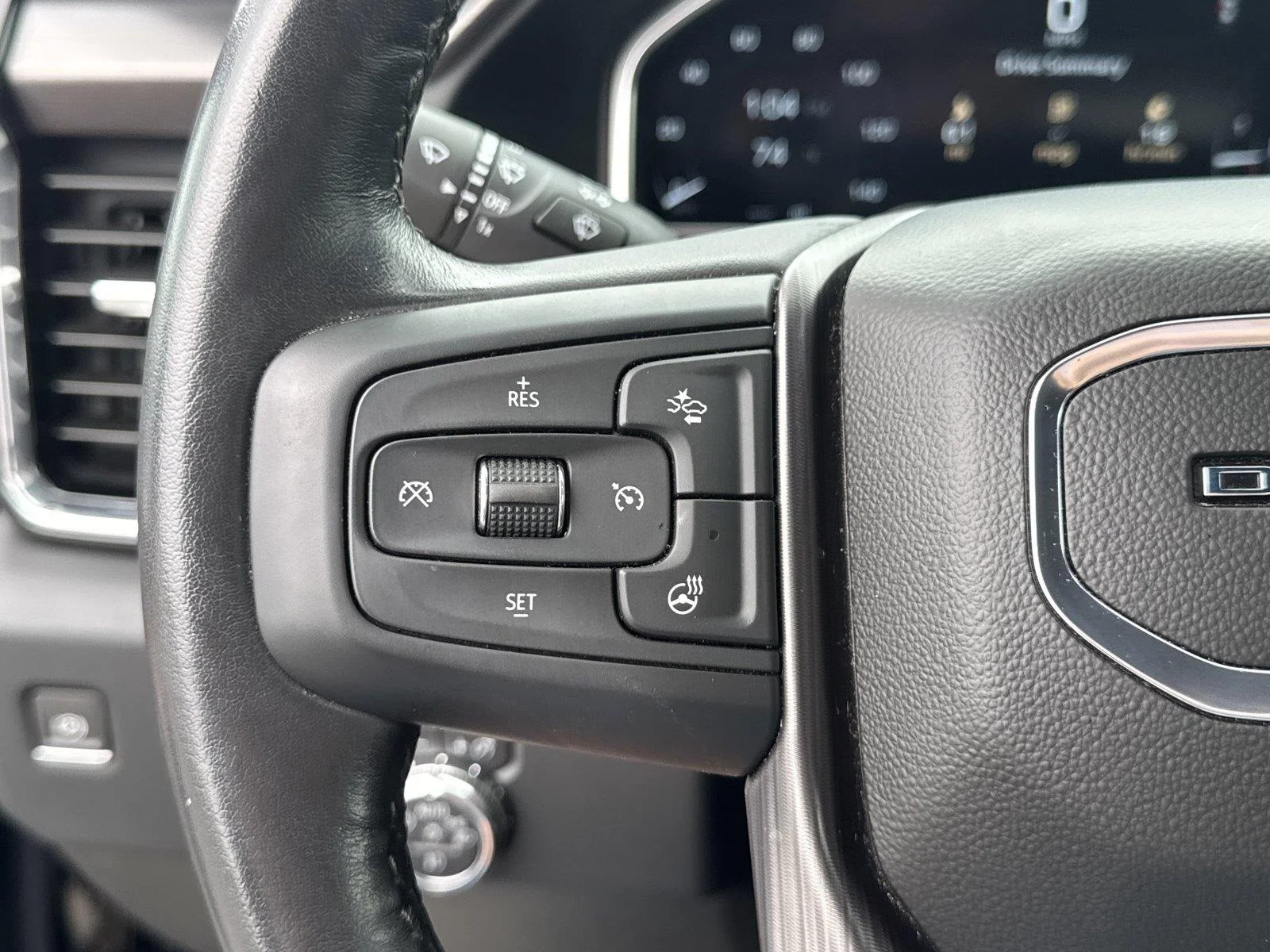 Used 2024 Onyx Black GMC Denali Ultimate image 22